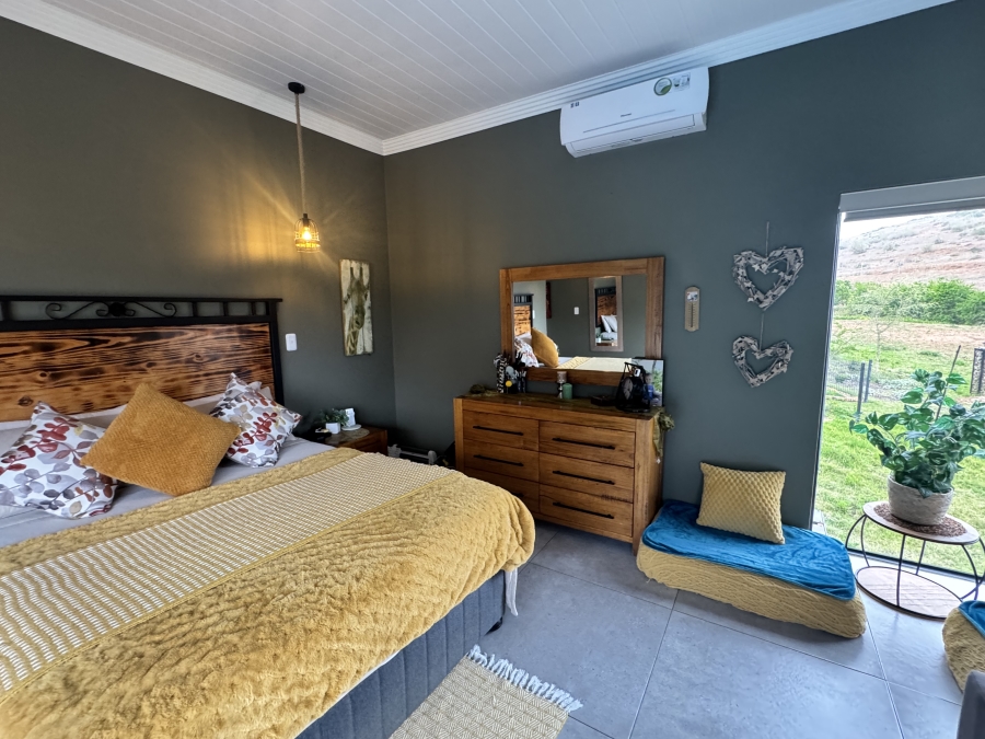 4 Bedroom Property for Sale in Outeniquasbosch Western Cape